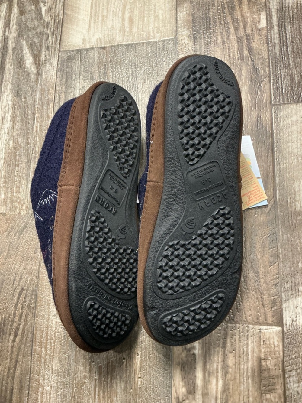 Acorn Navy Embroidered Slip-On Slipper Size 8/9 - Picture 10 of 16